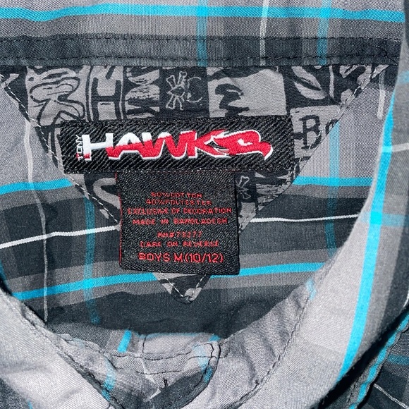 Brand: Tony Hawks. Size: boys, medium 10/12. Condition: Has two small rips. - Picture 2 of 6